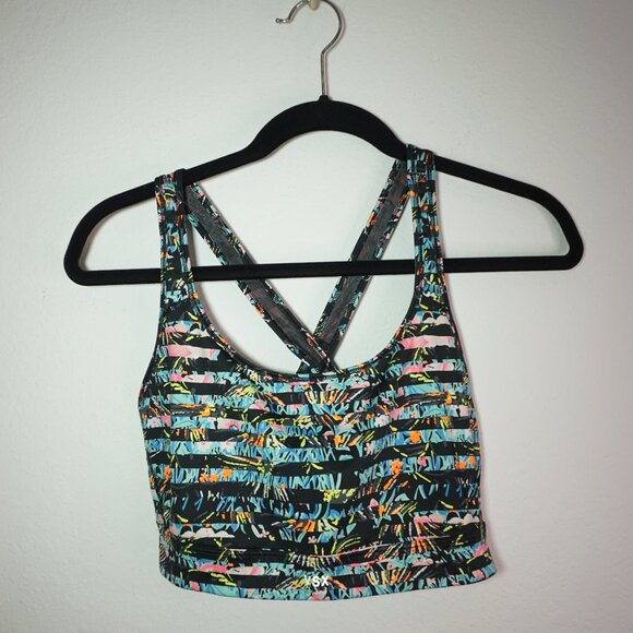 Victoria's Secret VSX: cross back straps Sports Bra - Picture 2 of 7